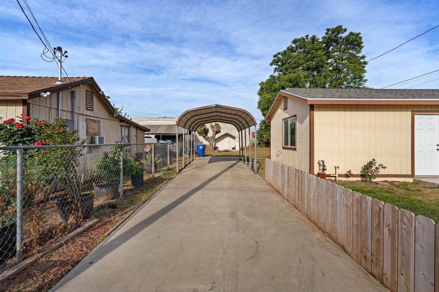 145 S Magnolia, Farmersville, CA 93223