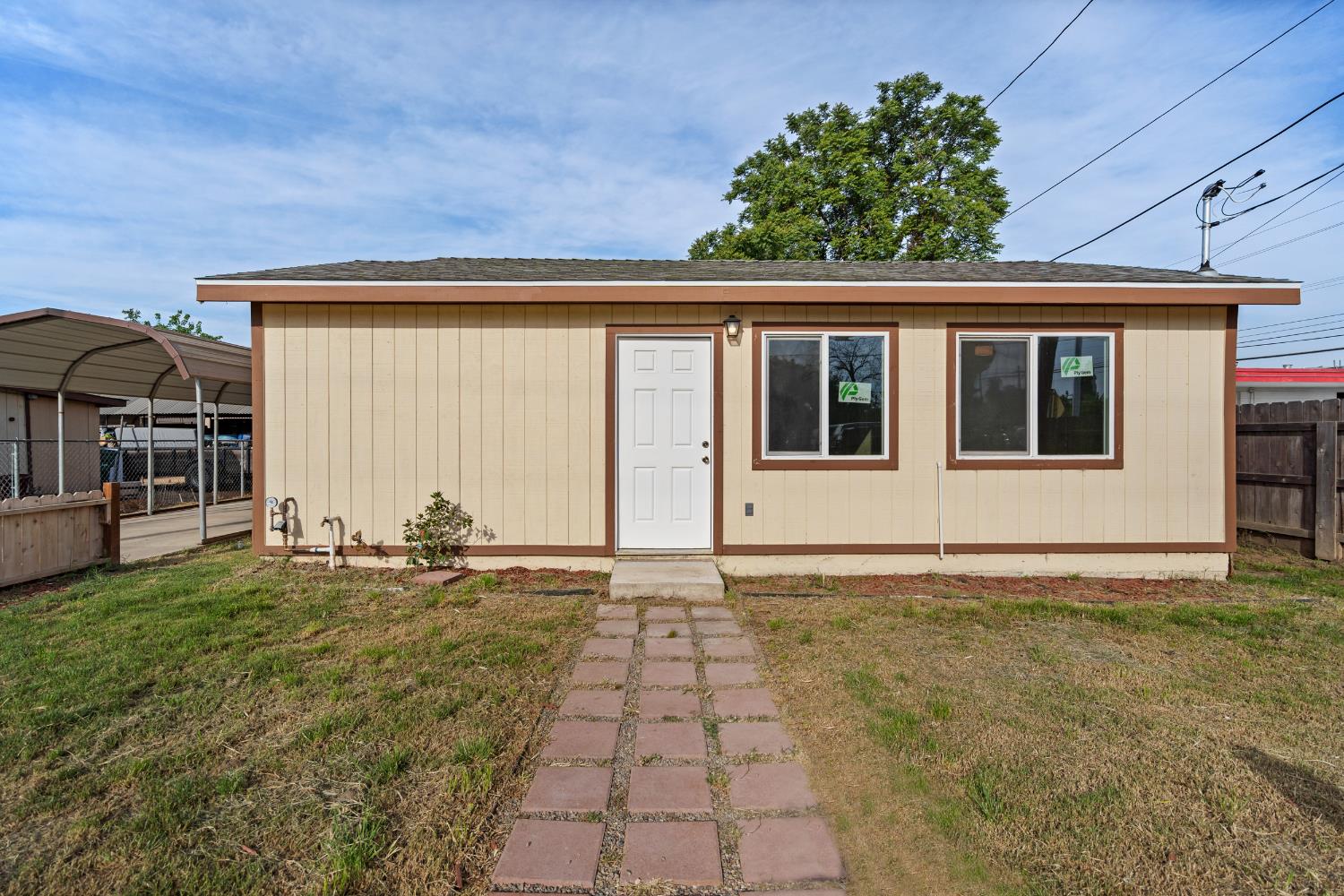 145 S Magnolia, Farmersville, CA 93223