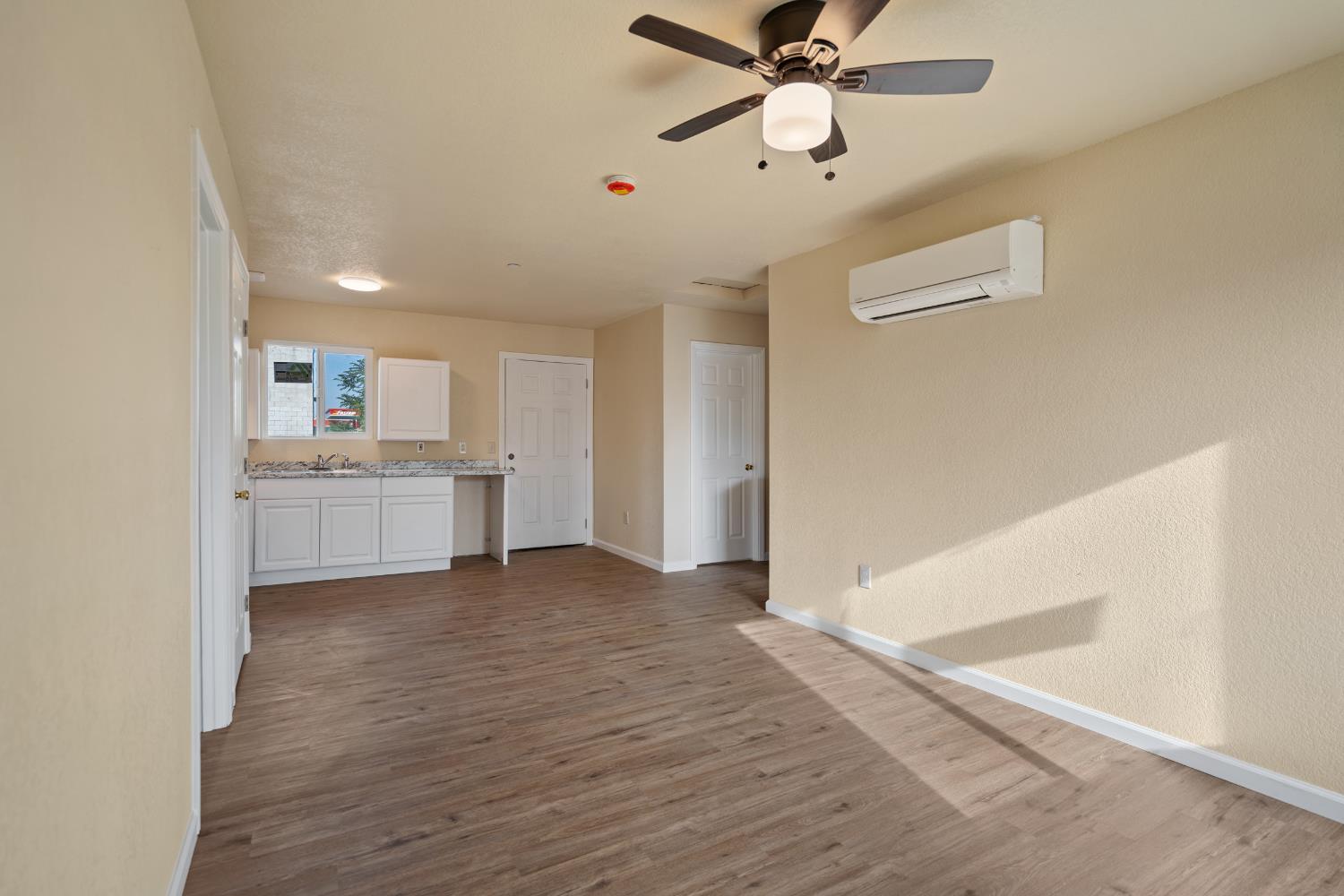 145 S Magnolia, Farmersville, CA 93223