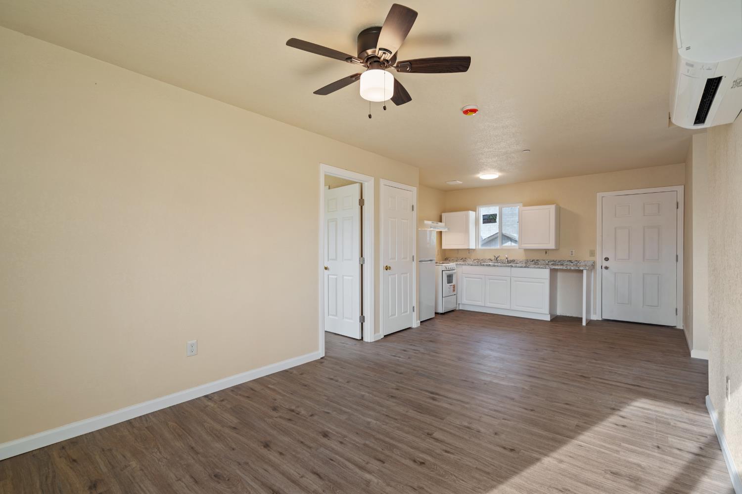 145 S Magnolia, Farmersville, CA 93223