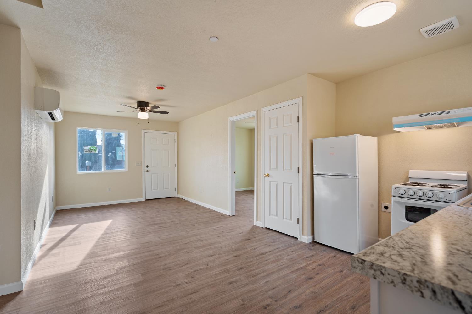 145 S Magnolia, Farmersville, CA 93223