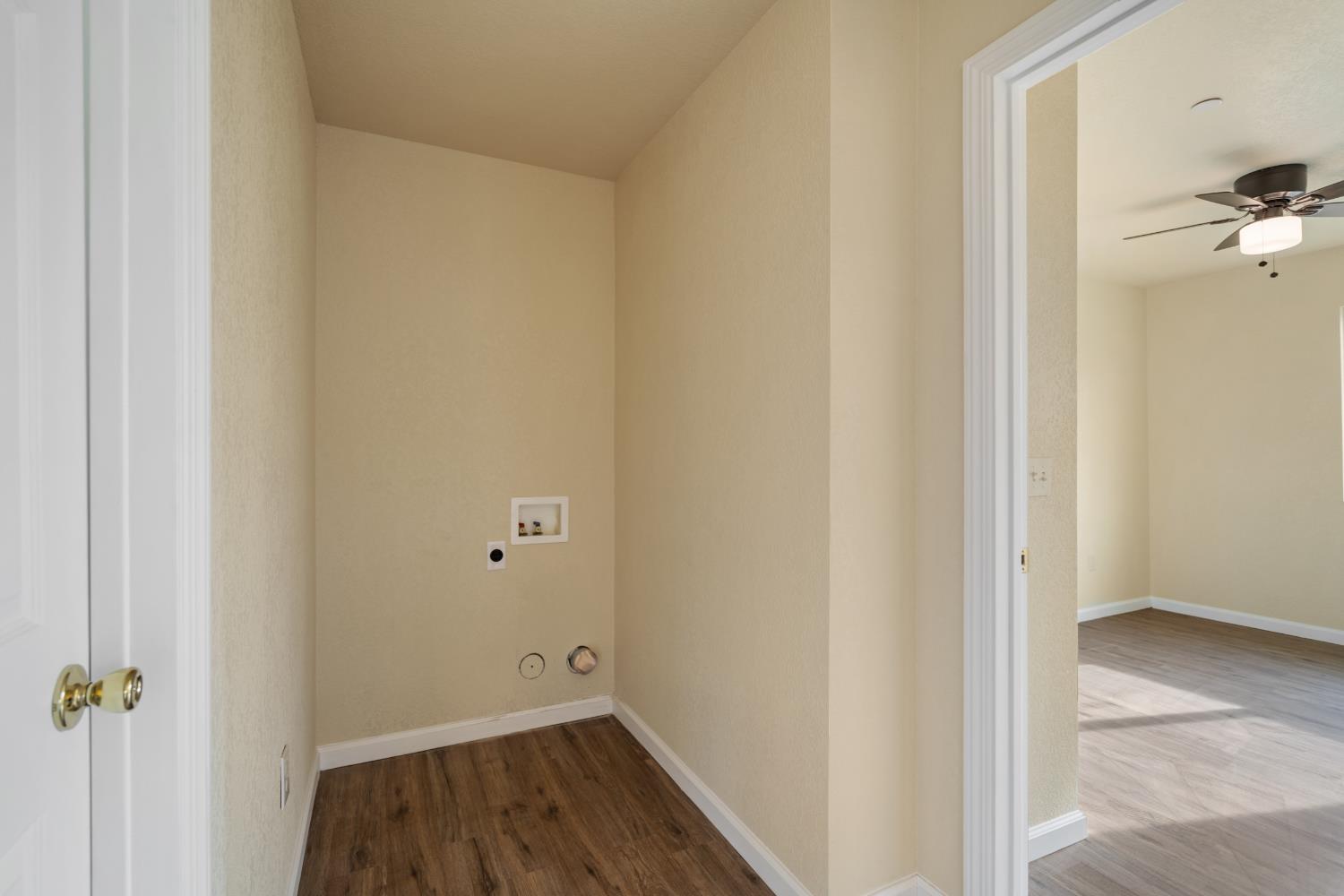 145 S Magnolia, Farmersville, CA 93223