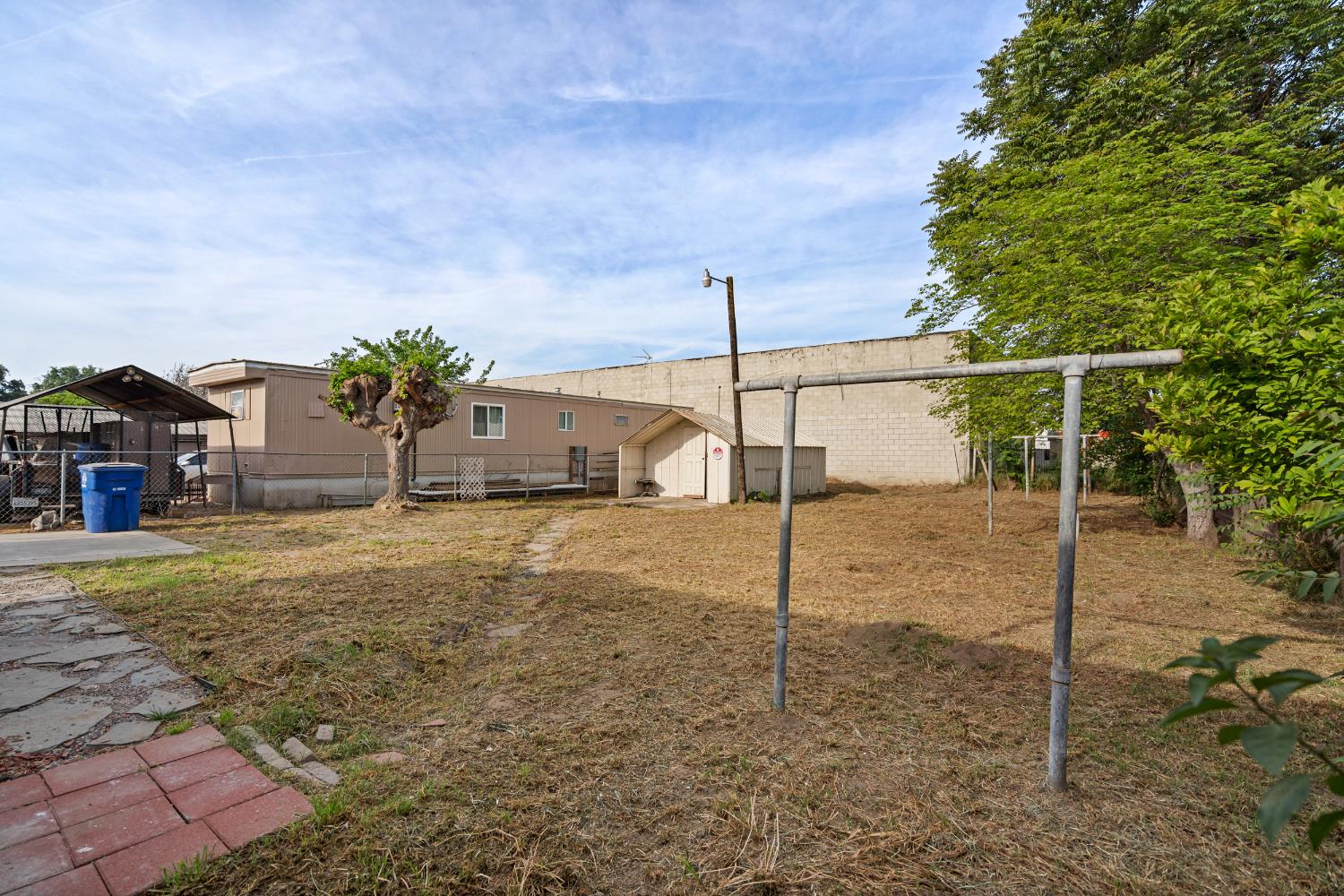 145 S Magnolia, Farmersville, CA 93223