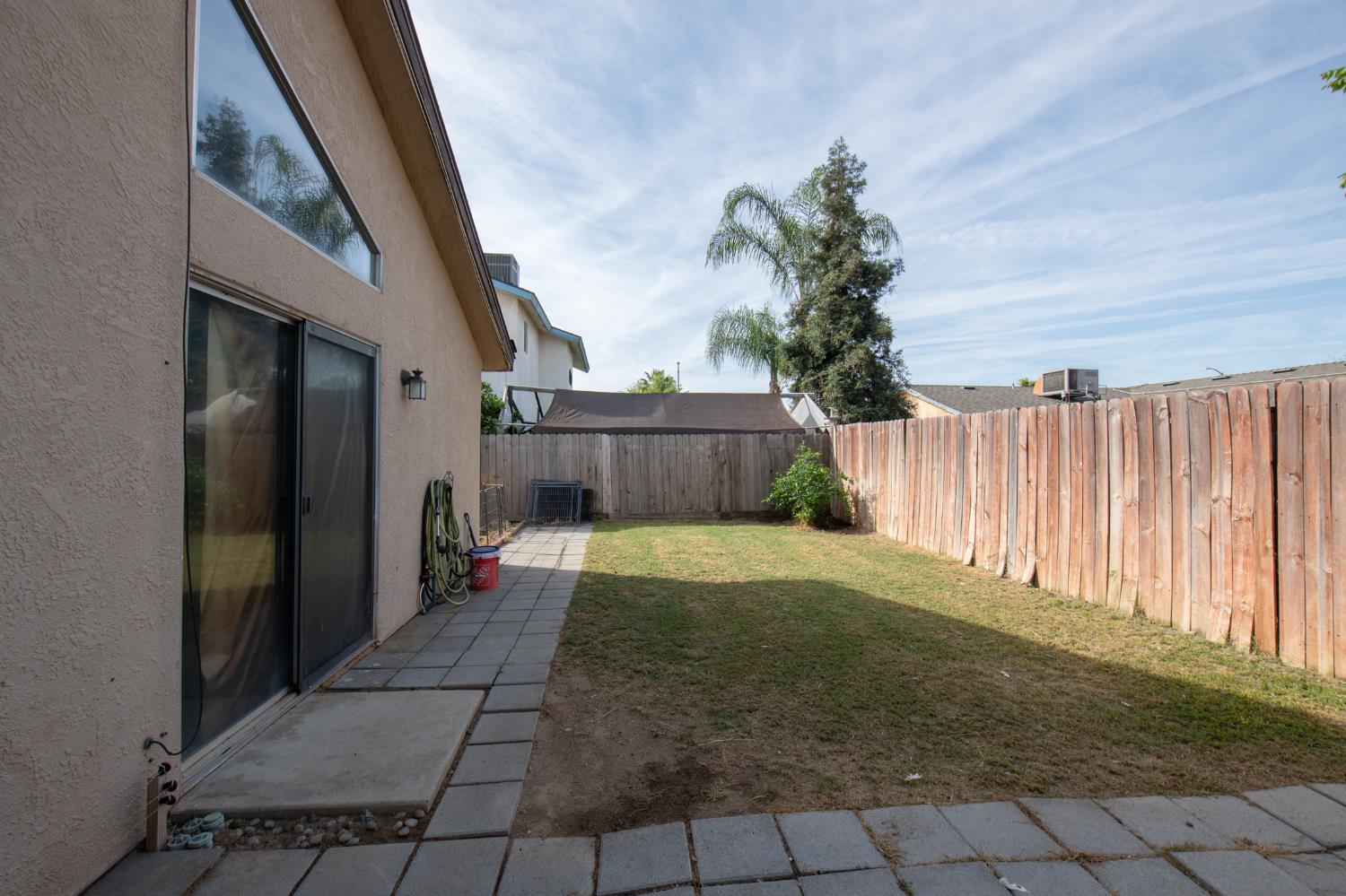 2609 N Hanover Ave, Fresno, CA 93722