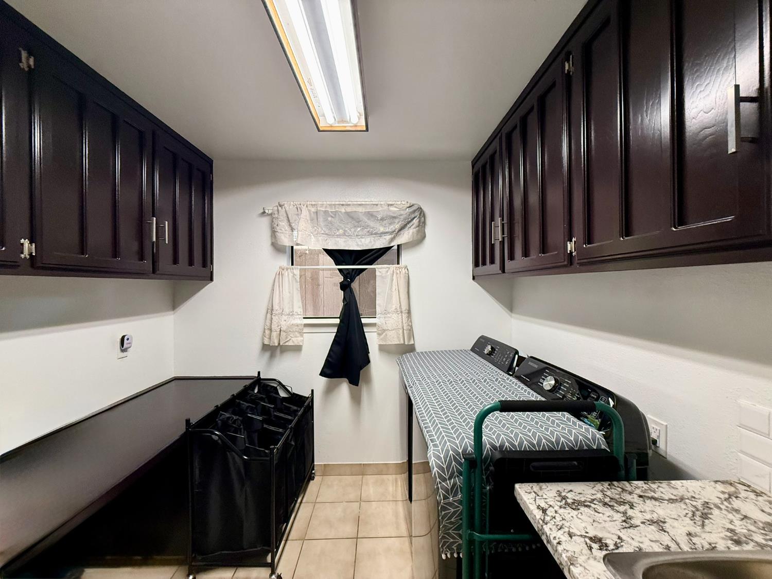 6928 E Lane Ave, Fresno, CA 93727