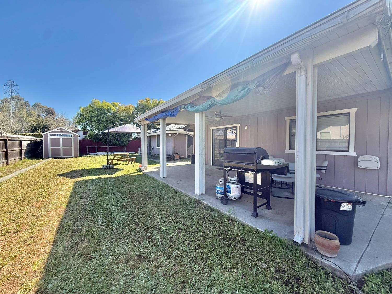 6928 E Lane Ave, Fresno, CA 93727