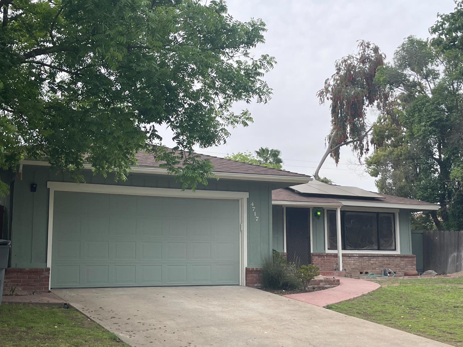 4717 N Bengston Ave, Fresno, CA 93705