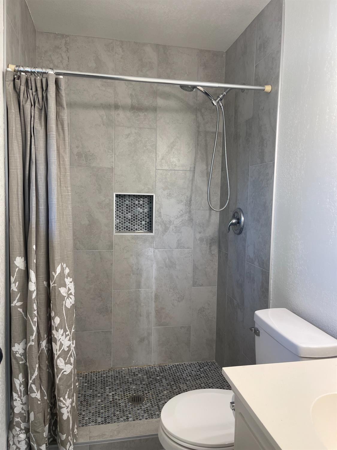 4717 N Bengston Ave, Fresno, CA 93705