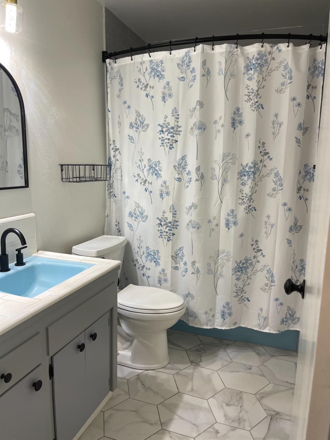 4717 N Bengston Ave, Fresno, CA 93705