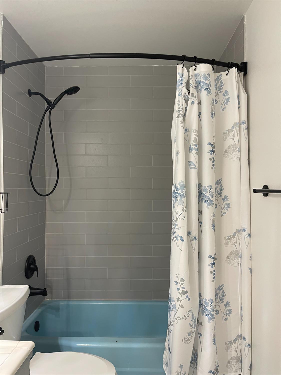 4717 N Bengston Ave, Fresno, CA 93705