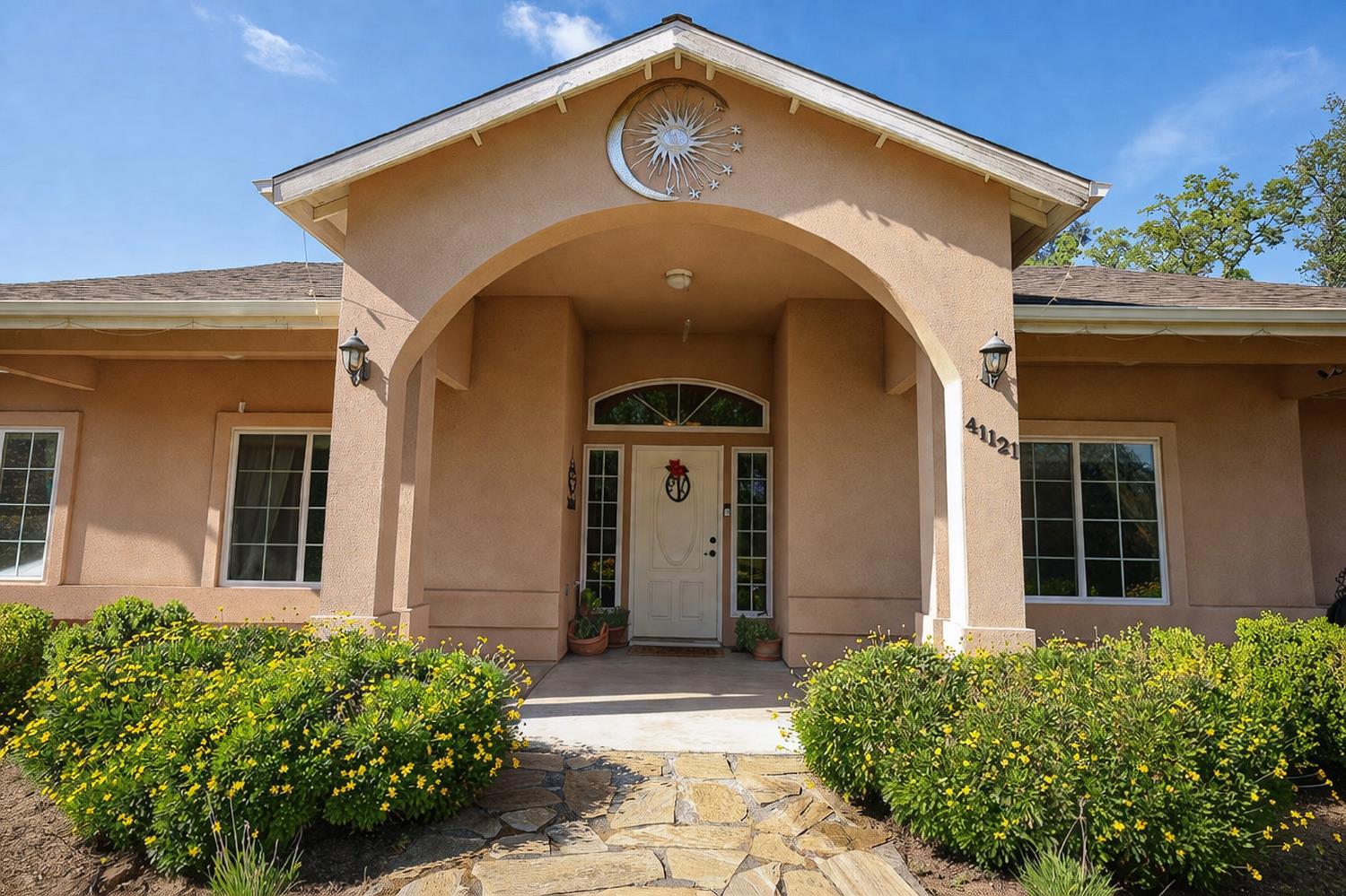 41121 Long Hollow Dr, Coarsegold, CA 93614