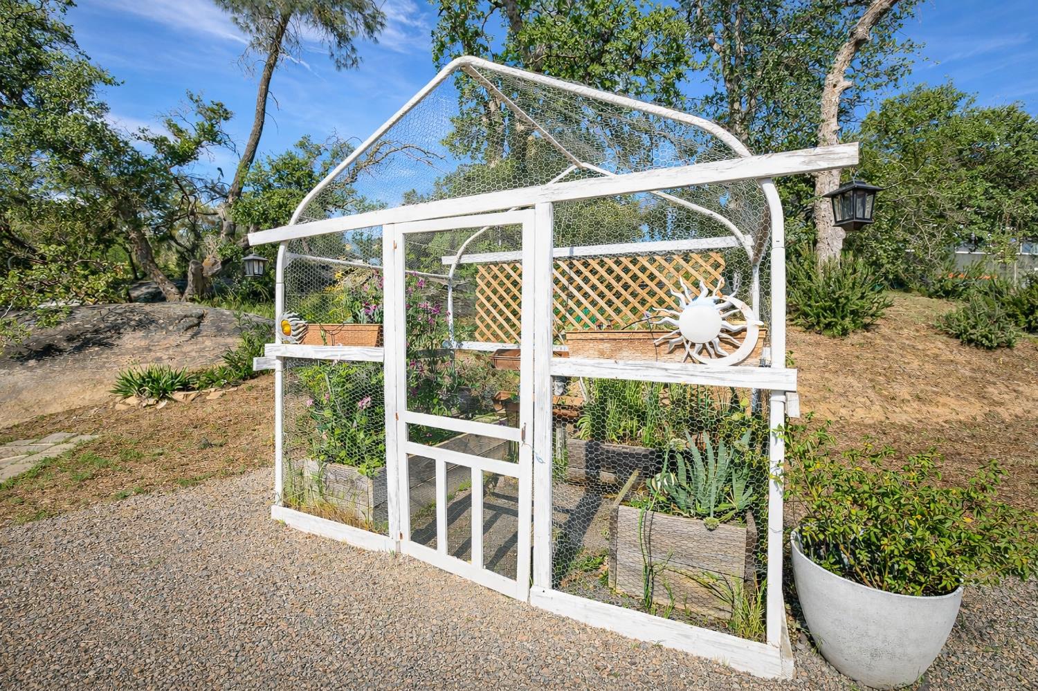 41121 Long Hollow Dr, Coarsegold, CA 93614