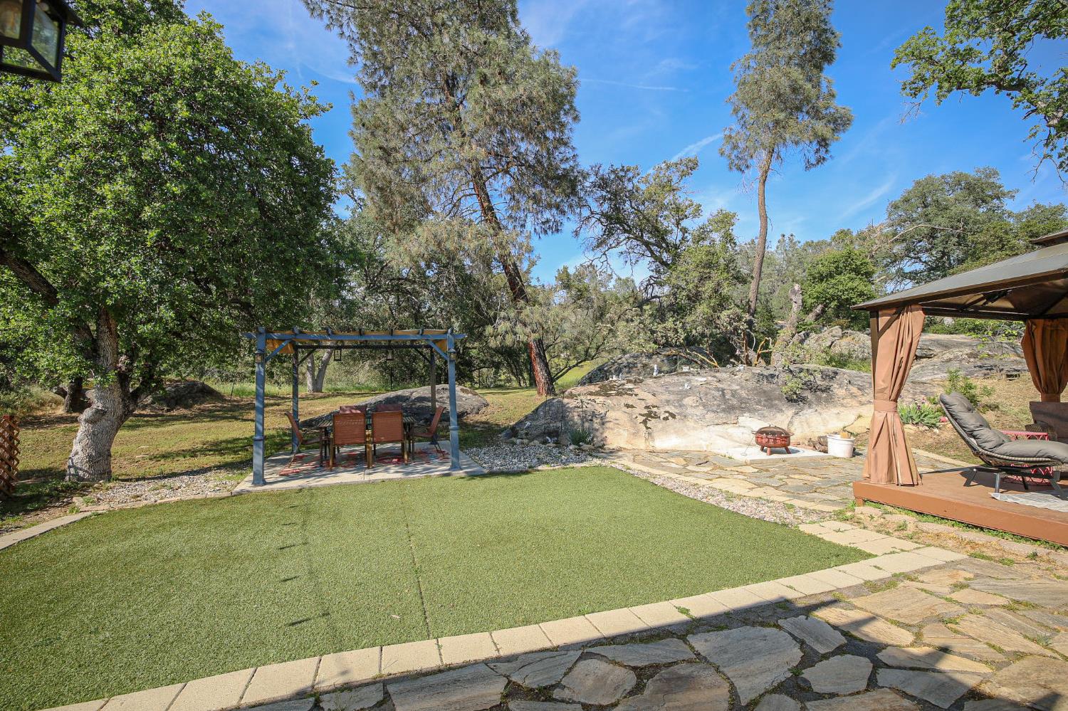 41121 Long Hollow Dr, Coarsegold, CA 93614