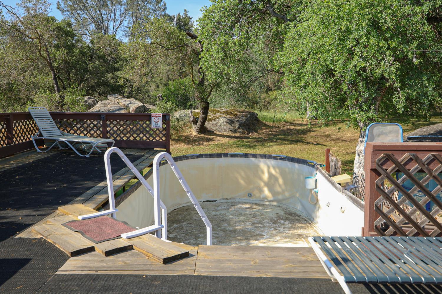 41121 Long Hollow Dr, Coarsegold, CA 93614