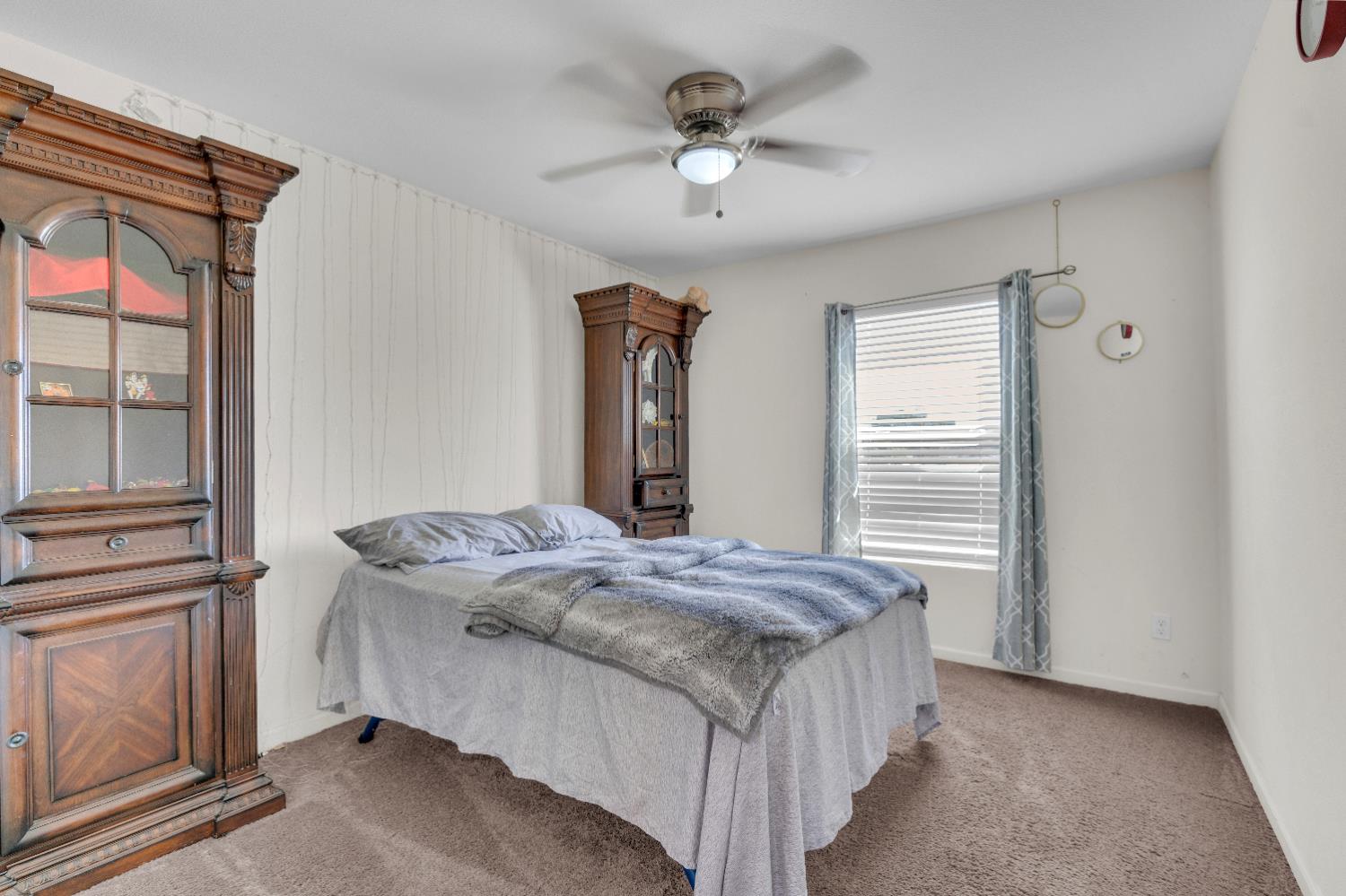 4371 W Saginaw Way, Fresno, CA 93722