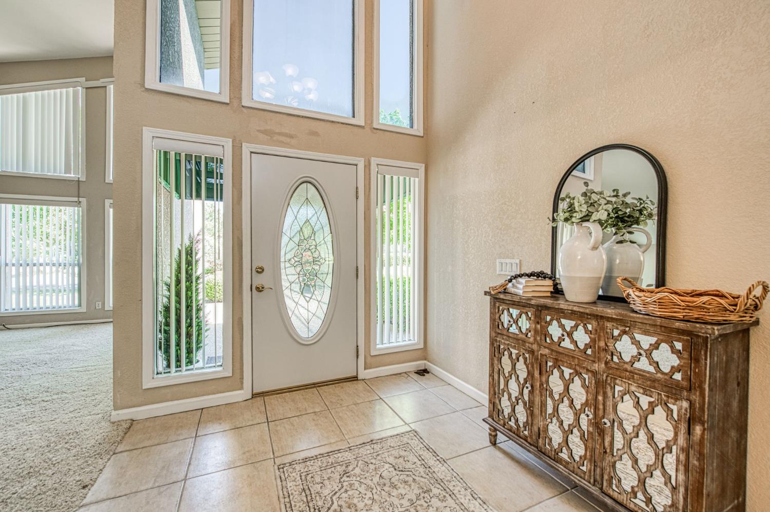 12235 N Willow Ave, Clovis, CA 93619