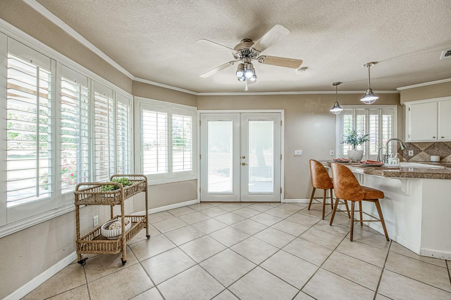 12235 N Willow Ave, Clovis, CA 93619