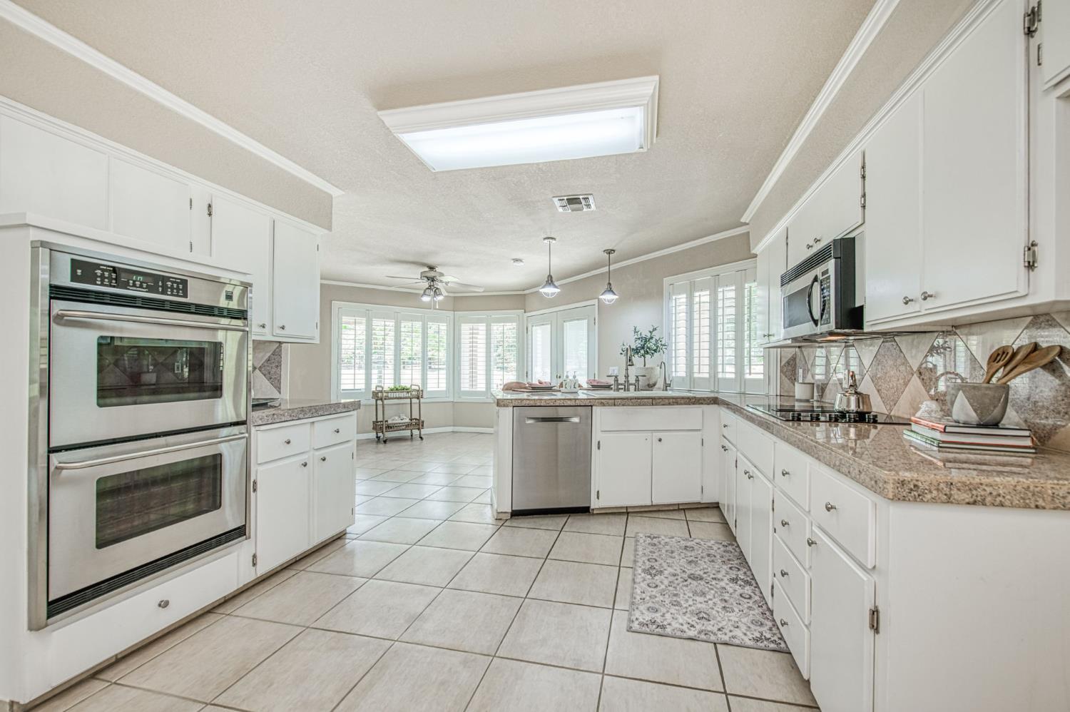 12235 N Willow Ave, Clovis, CA 93619