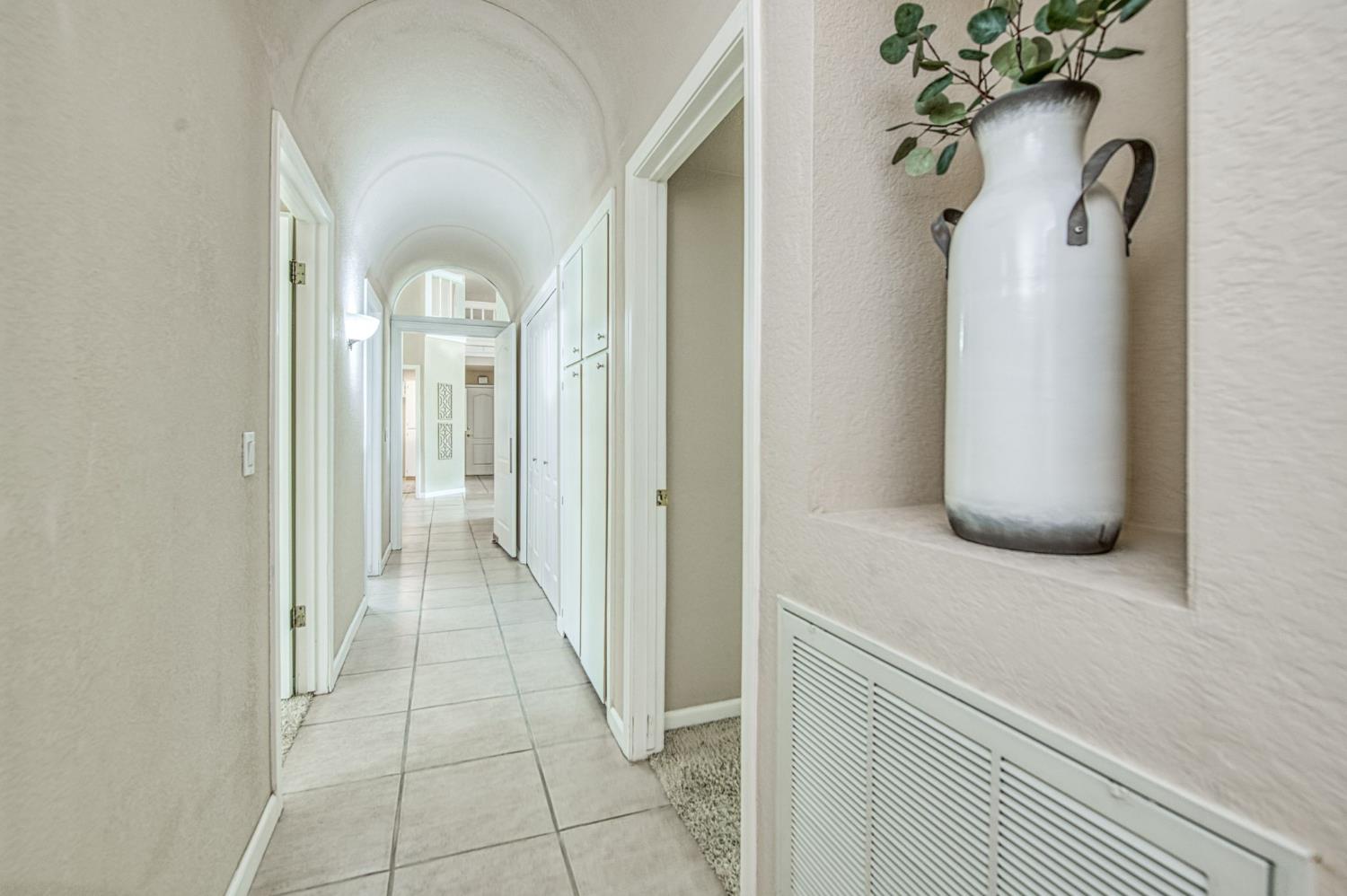 12235 N Willow Ave, Clovis, CA 93619