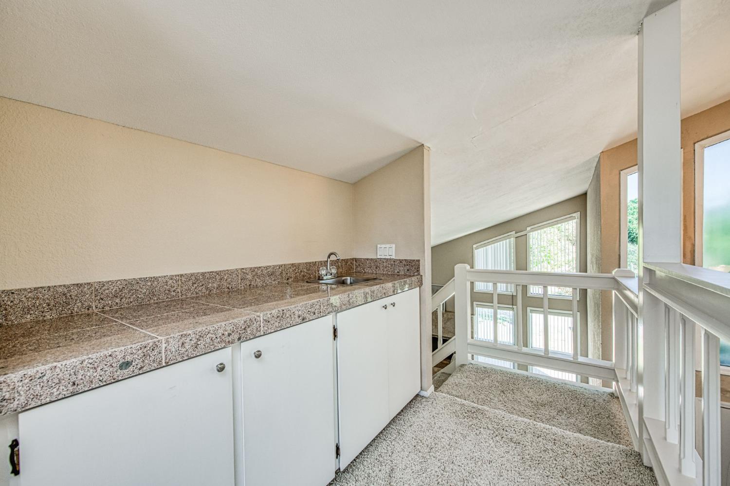 12235 N Willow Ave, Clovis, CA 93619