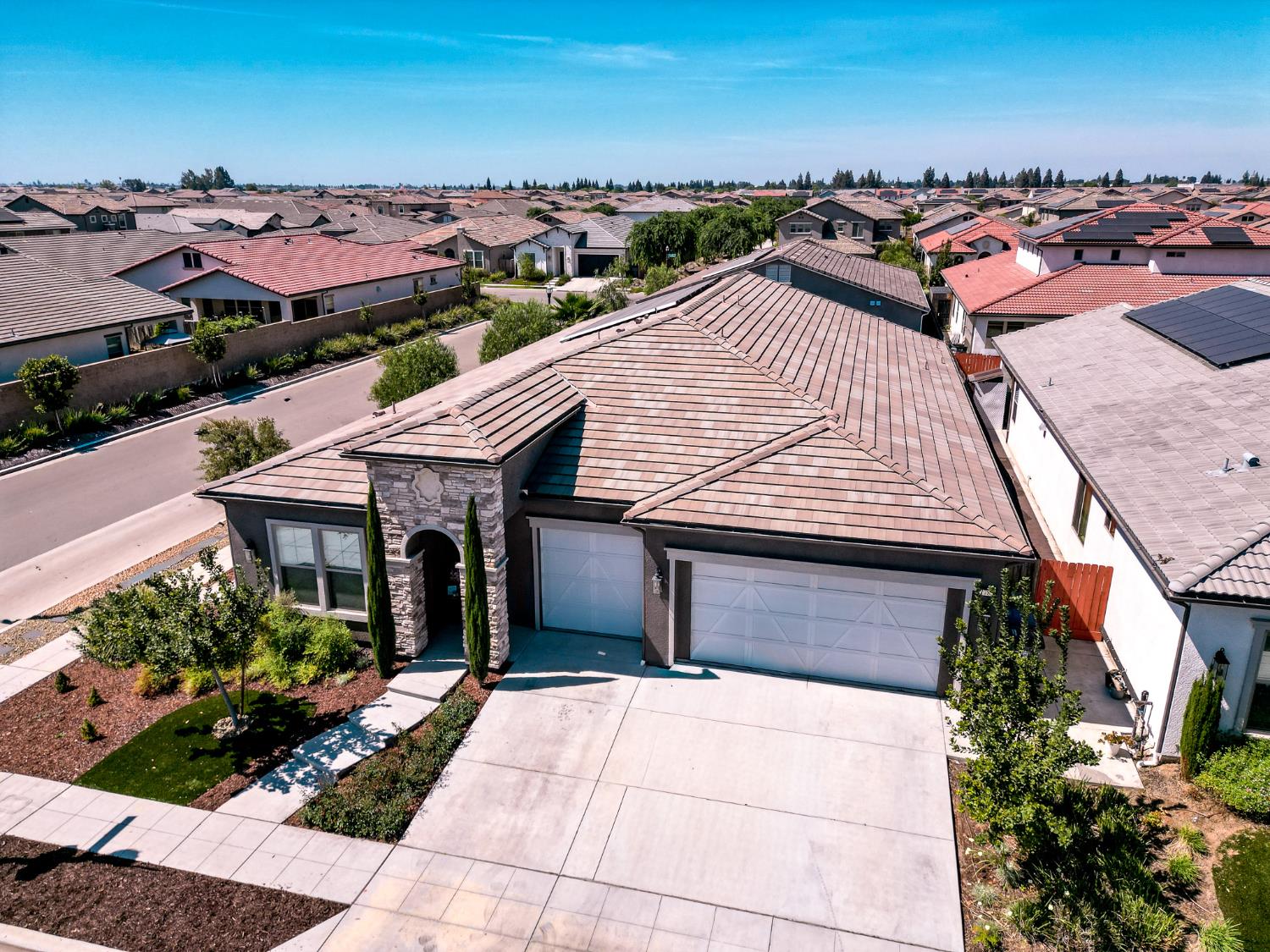 2785 N Armstrong Ave, Fresno, CA 93727