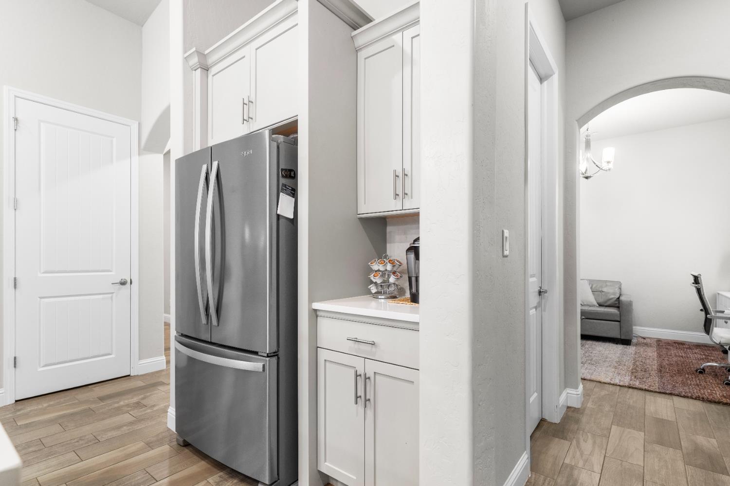 2785 N Armstrong Ave, Fresno, CA 93727