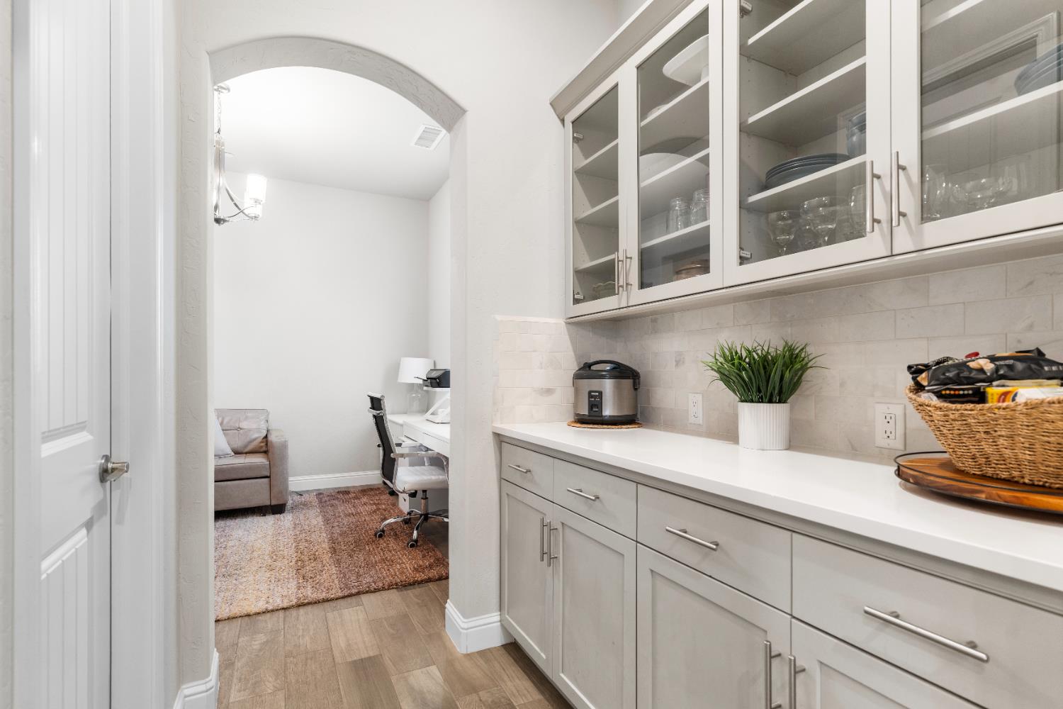 2785 N Armstrong Ave, Fresno, CA 93727