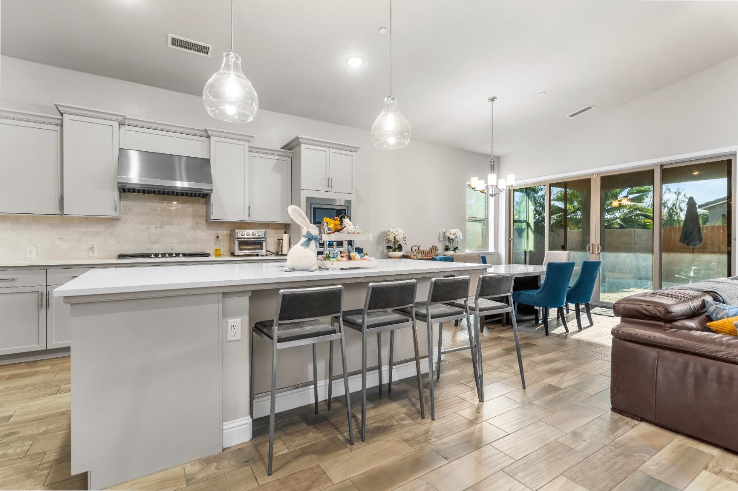 2785 N Armstrong Ave, Fresno, CA 93727