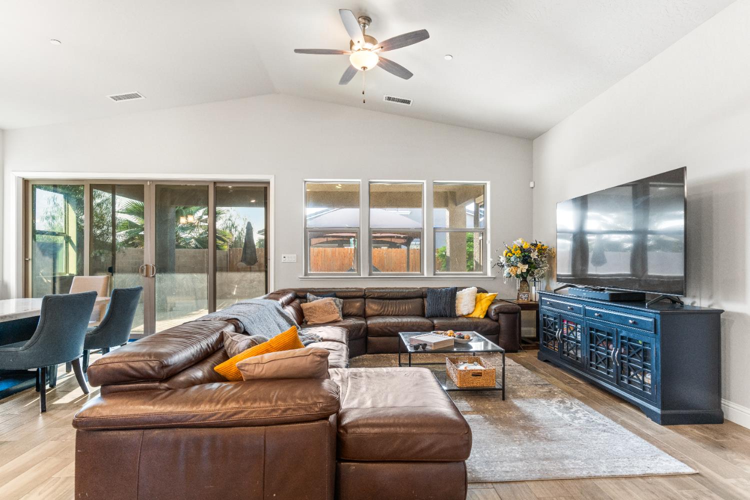 2785 N Armstrong Ave, Fresno, CA 93727