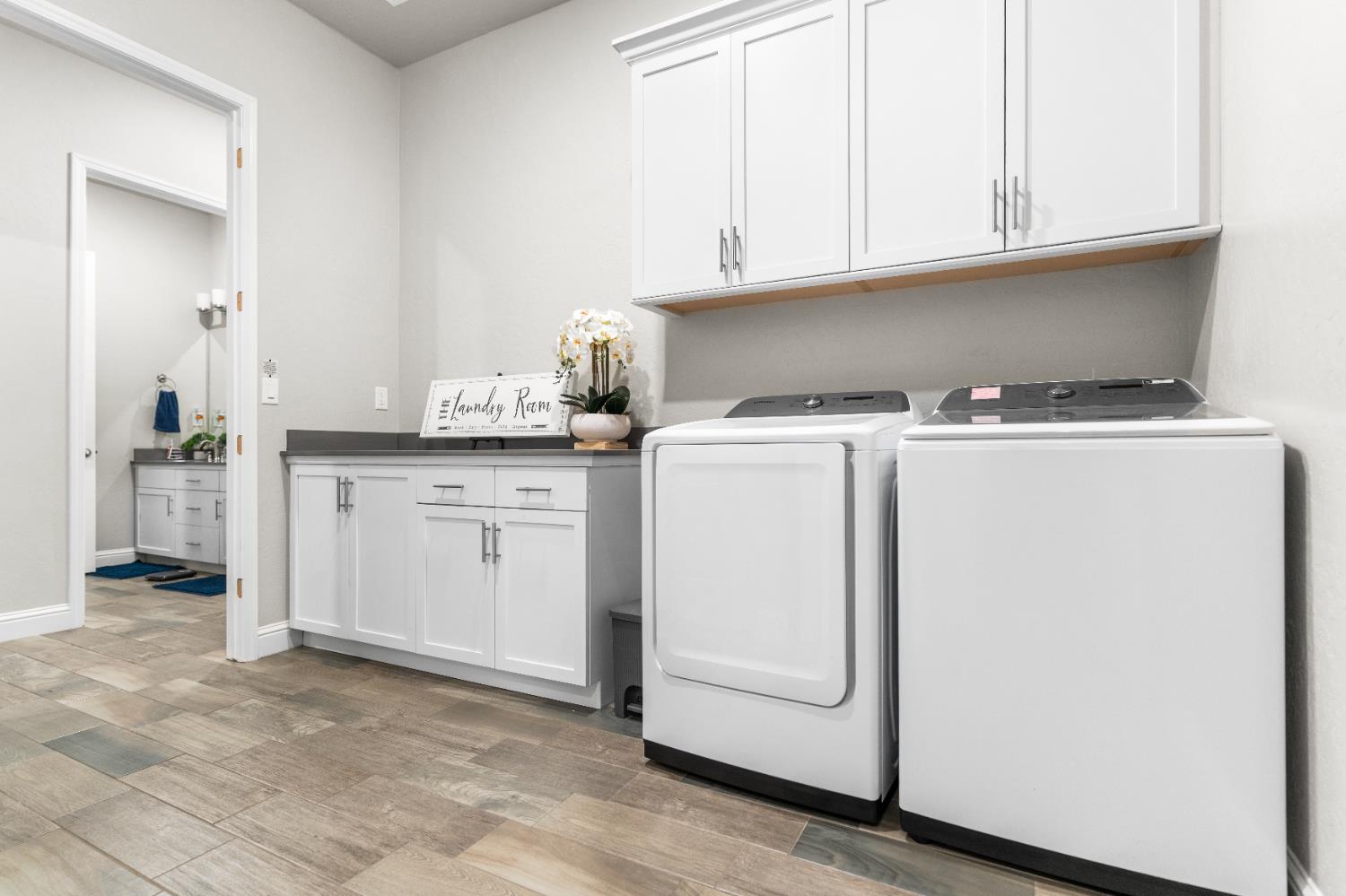 2785 N Armstrong Ave, Fresno, CA 93727