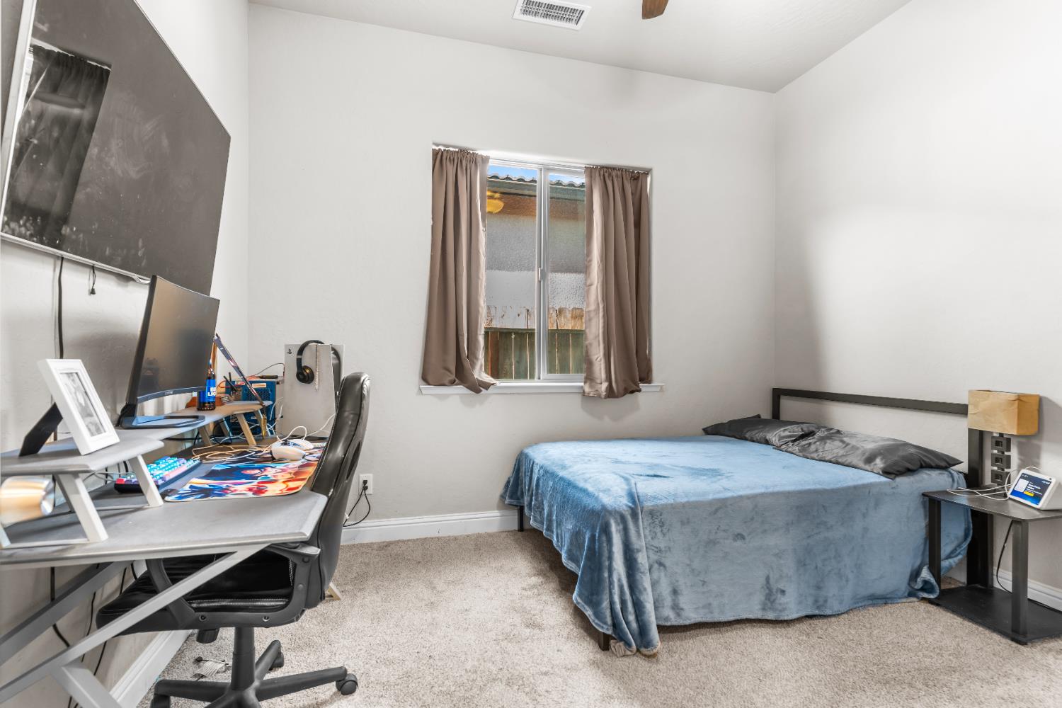 2785 N Armstrong Ave, Fresno, CA 93727