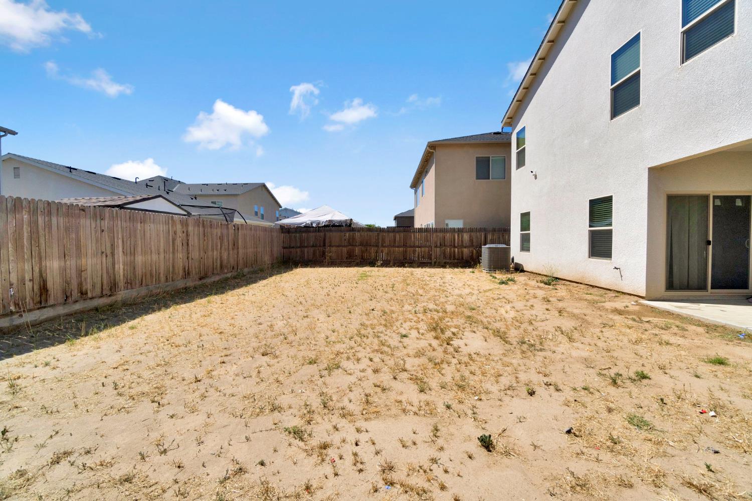 5952 E Truman Ave, Fresno, CA 93727