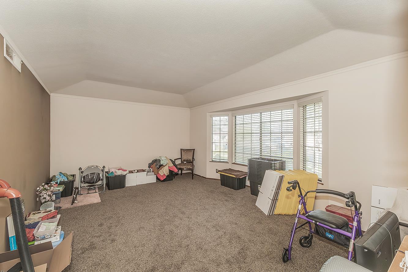 2892 Aspen St, Hanford, CA 93230