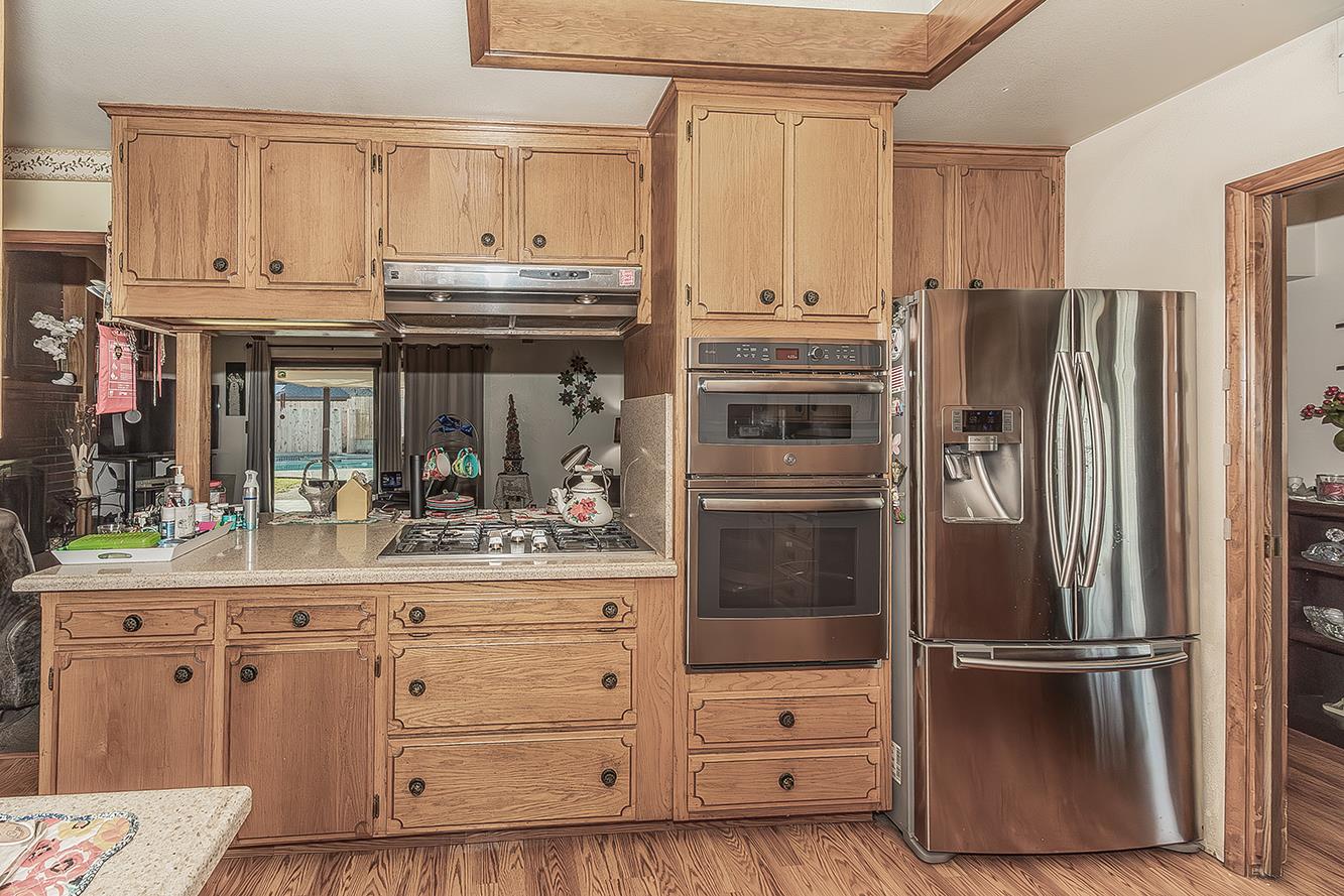 2892 Aspen St, Hanford, CA 93230