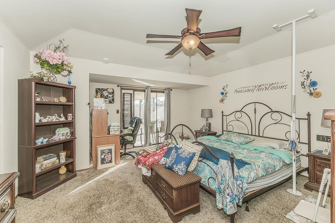 2892 Aspen St, Hanford, CA 93230