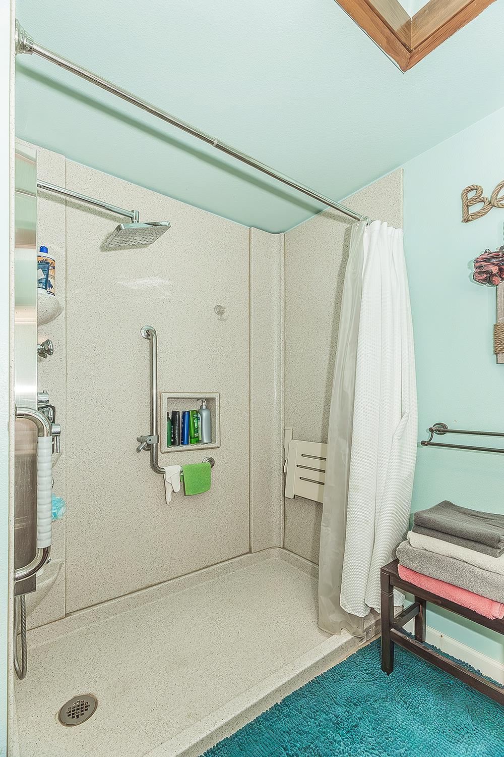 2892 Aspen St, Hanford, CA 93230