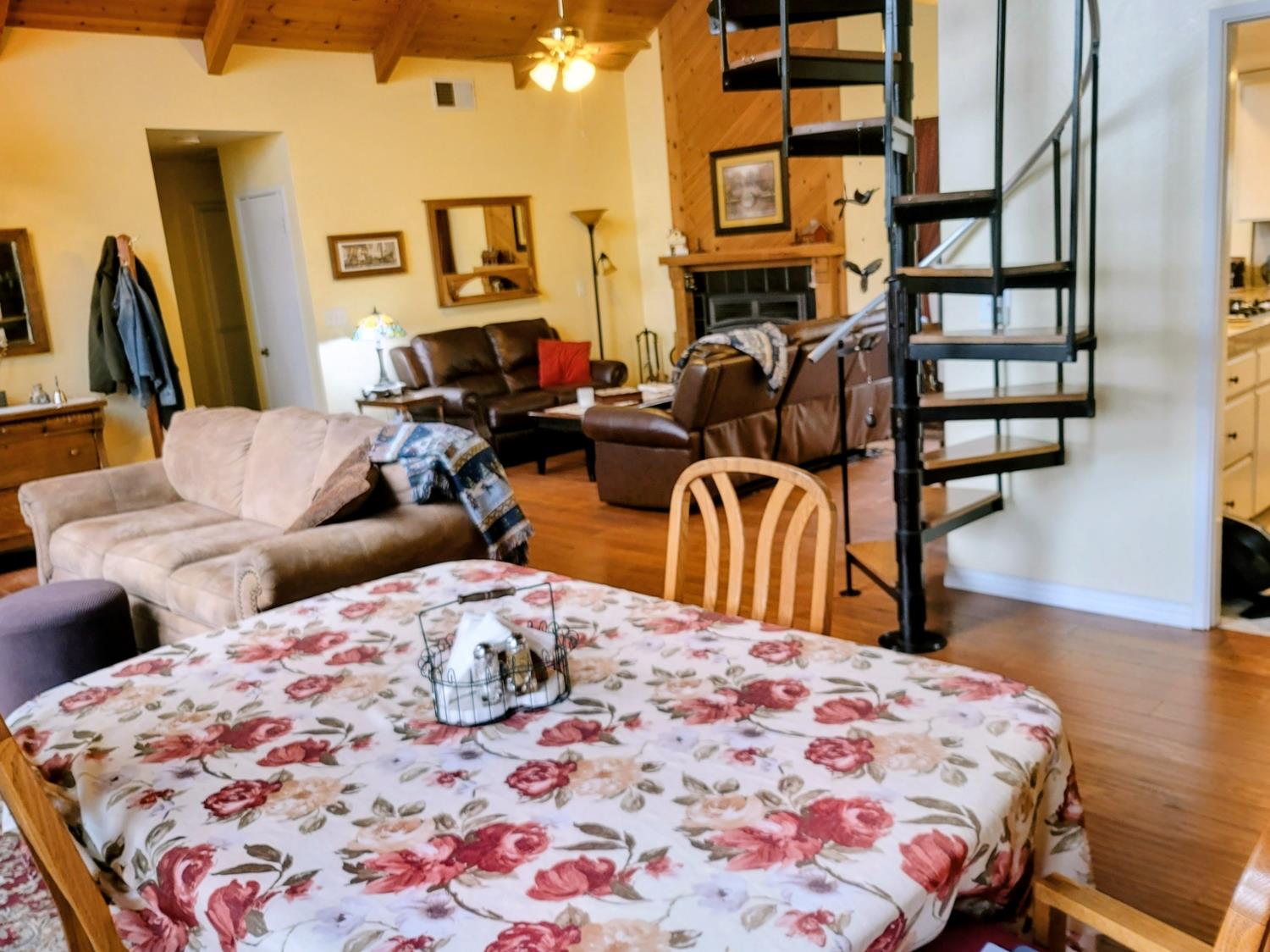 42011 Long Hollow, Coarsegold, CA 93614