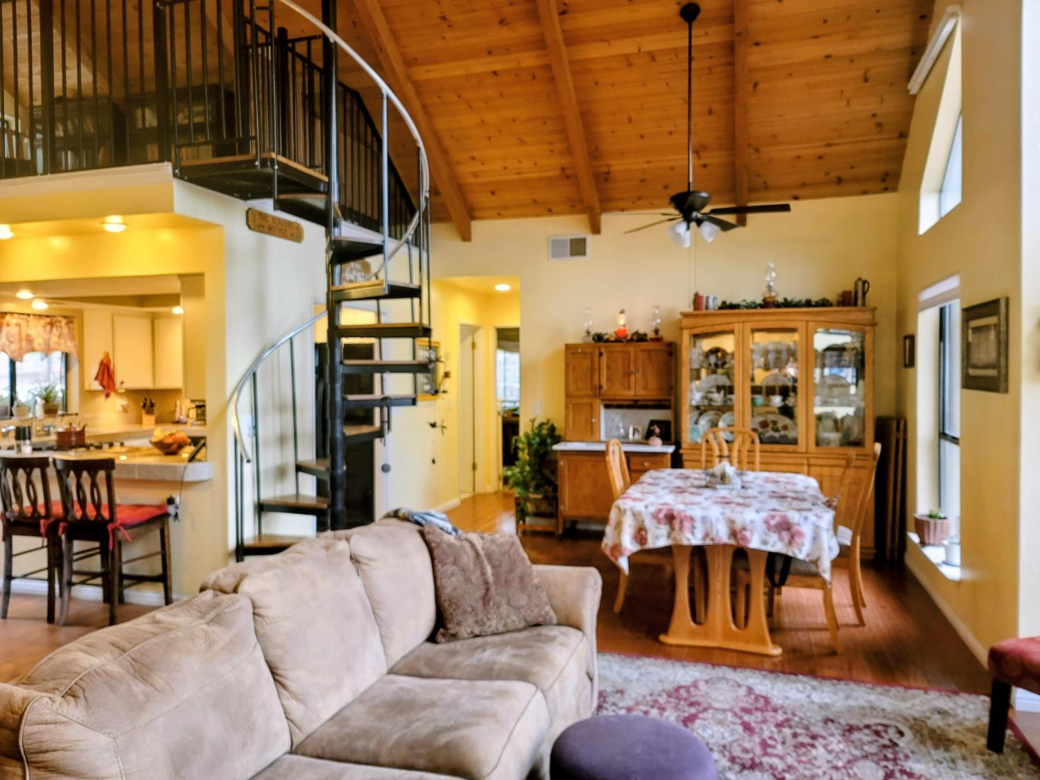 42011 Long Hollow, Coarsegold, CA 93614