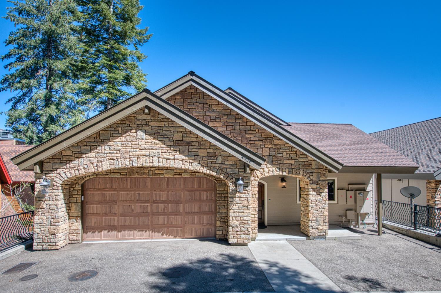 44687 Lakeview, Shaver Lake, CA 93664