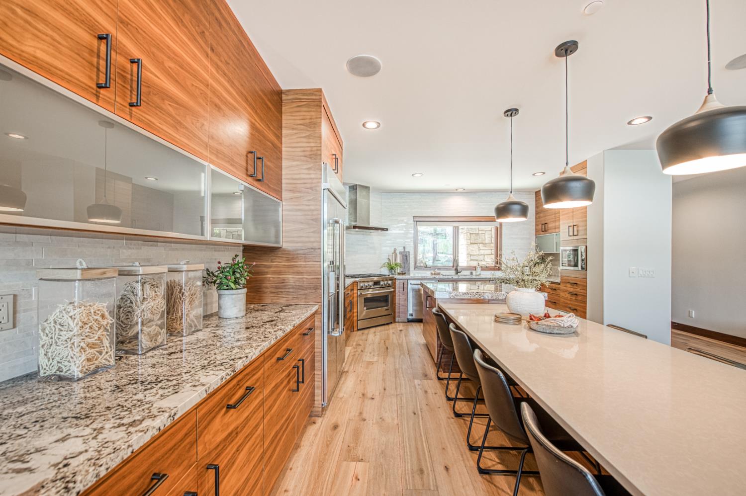 44687 Lakeview, Shaver Lake, CA 93664