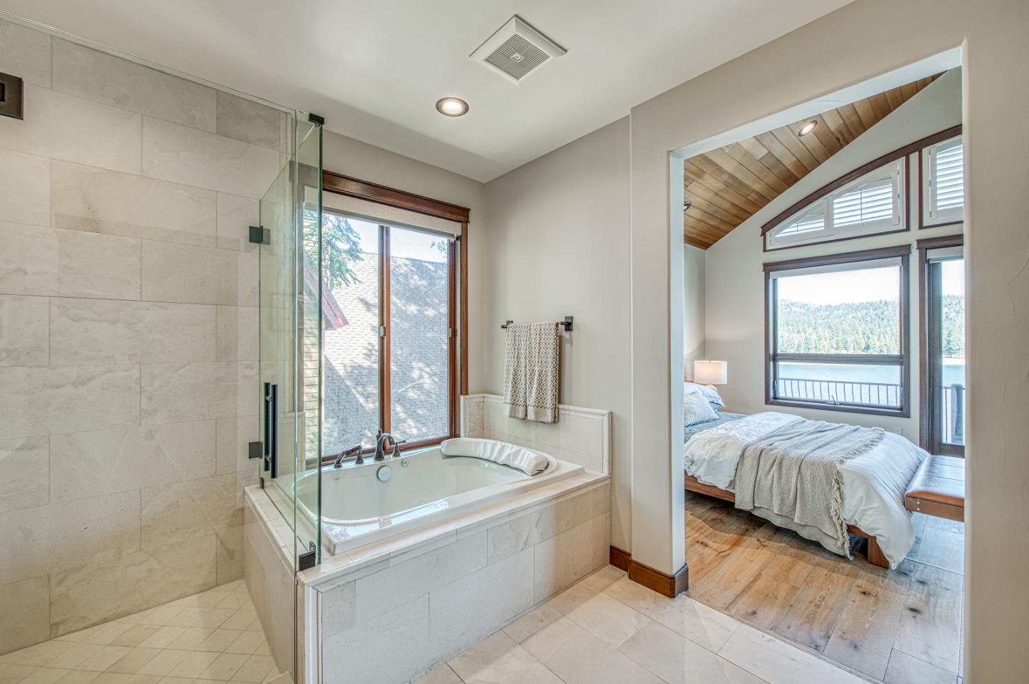 44687 Lakeview, Shaver Lake, CA 93664