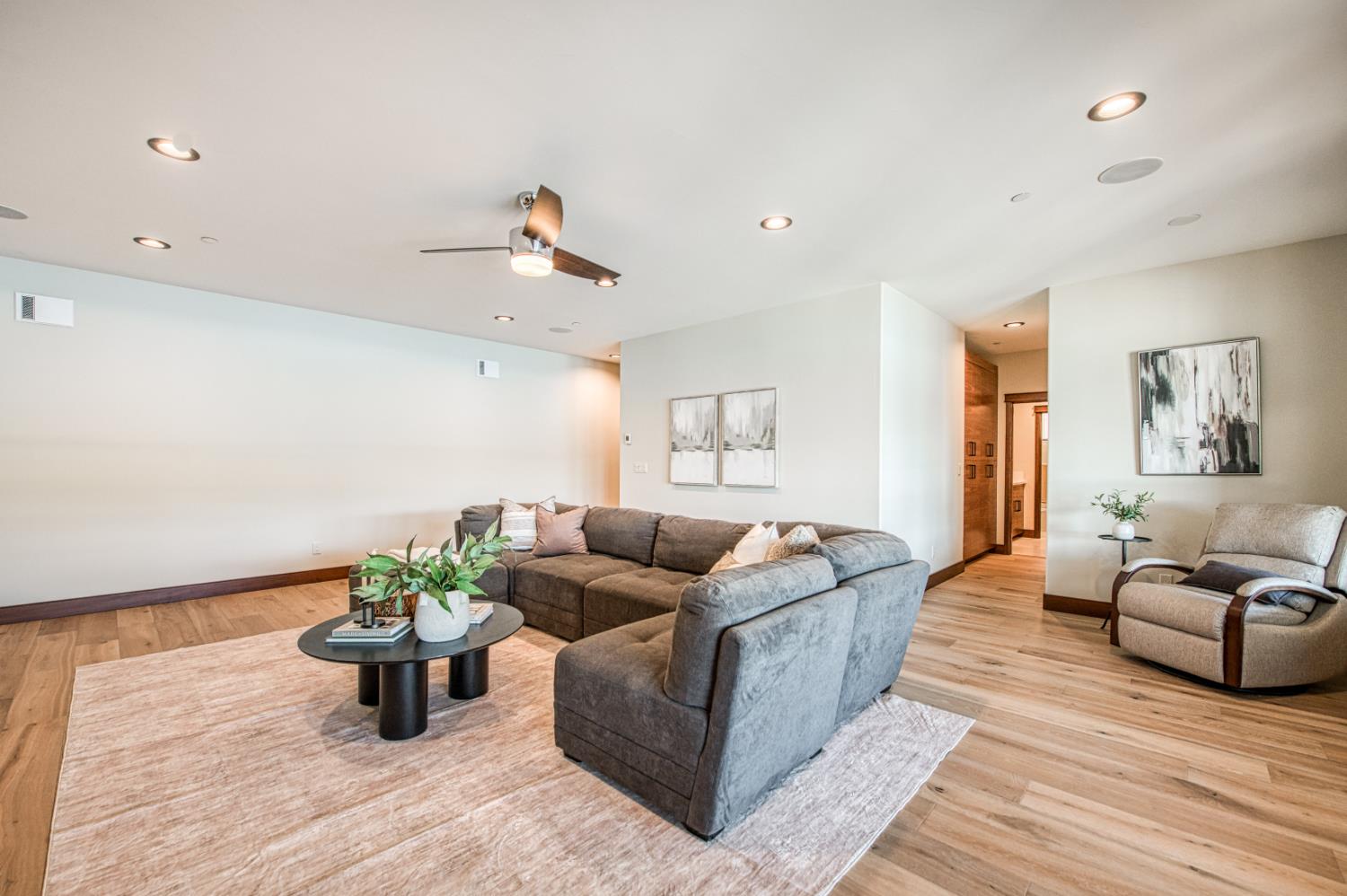 44687 Lakeview, Shaver Lake, CA 93664