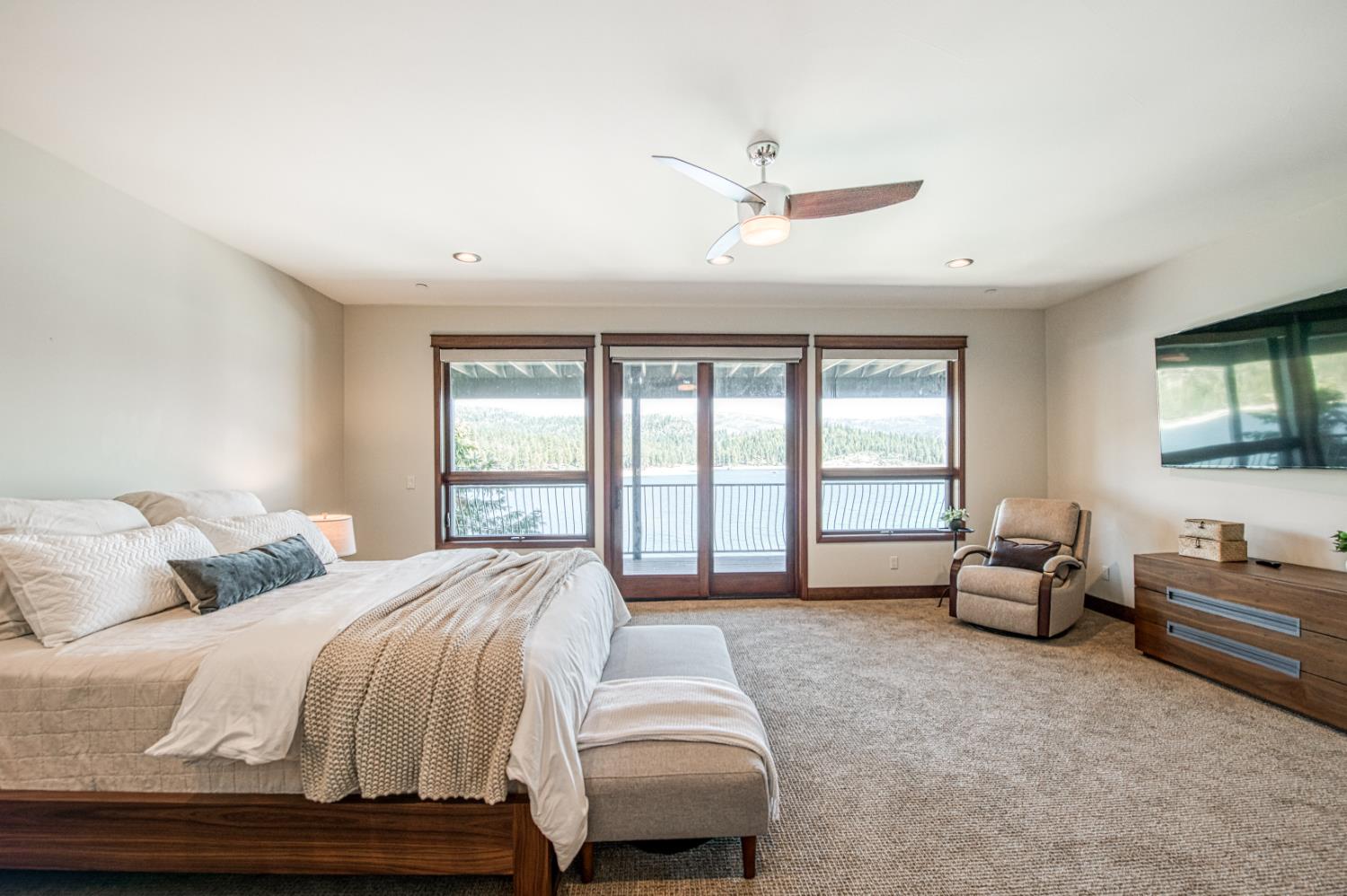 44687 Lakeview, Shaver Lake, CA 93664