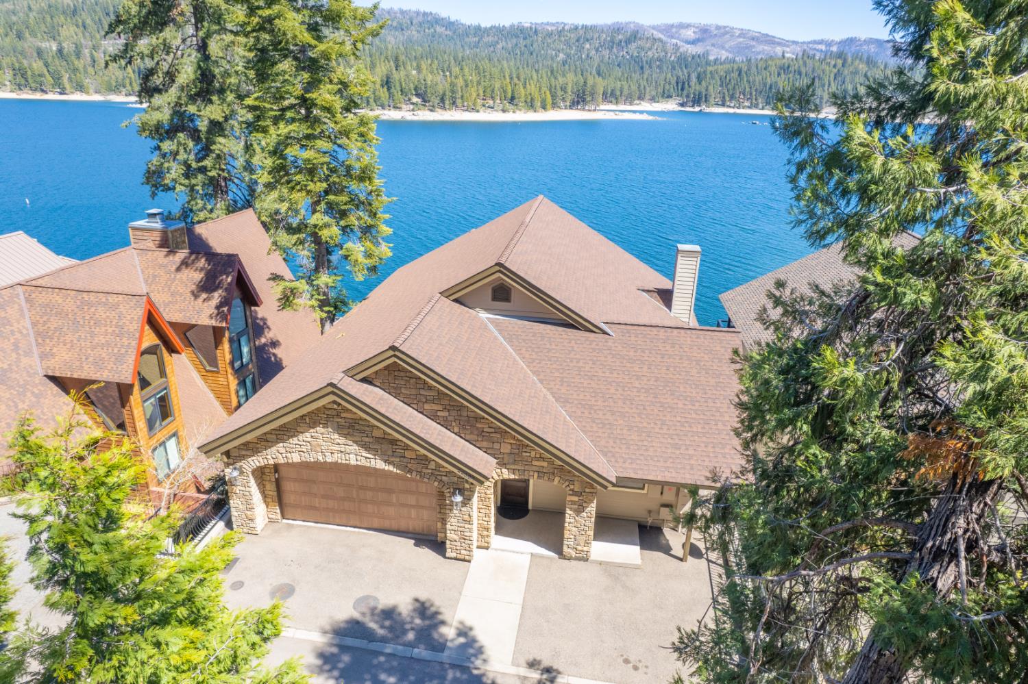 44687 Lakeview, Shaver Lake, CA 93664