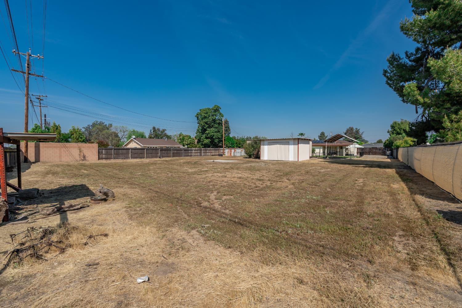 5582 E Swift Ave, Fresno, CA 93727