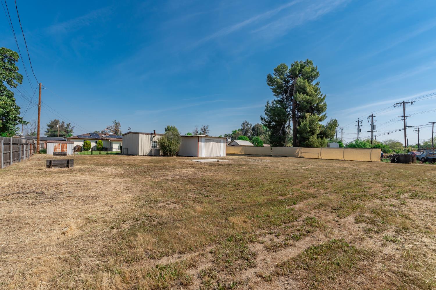 5582 E Swift Ave, Fresno, CA 93727