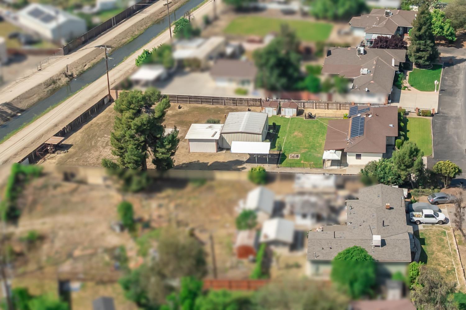 5582 E Swift Ave, Fresno, CA 93727