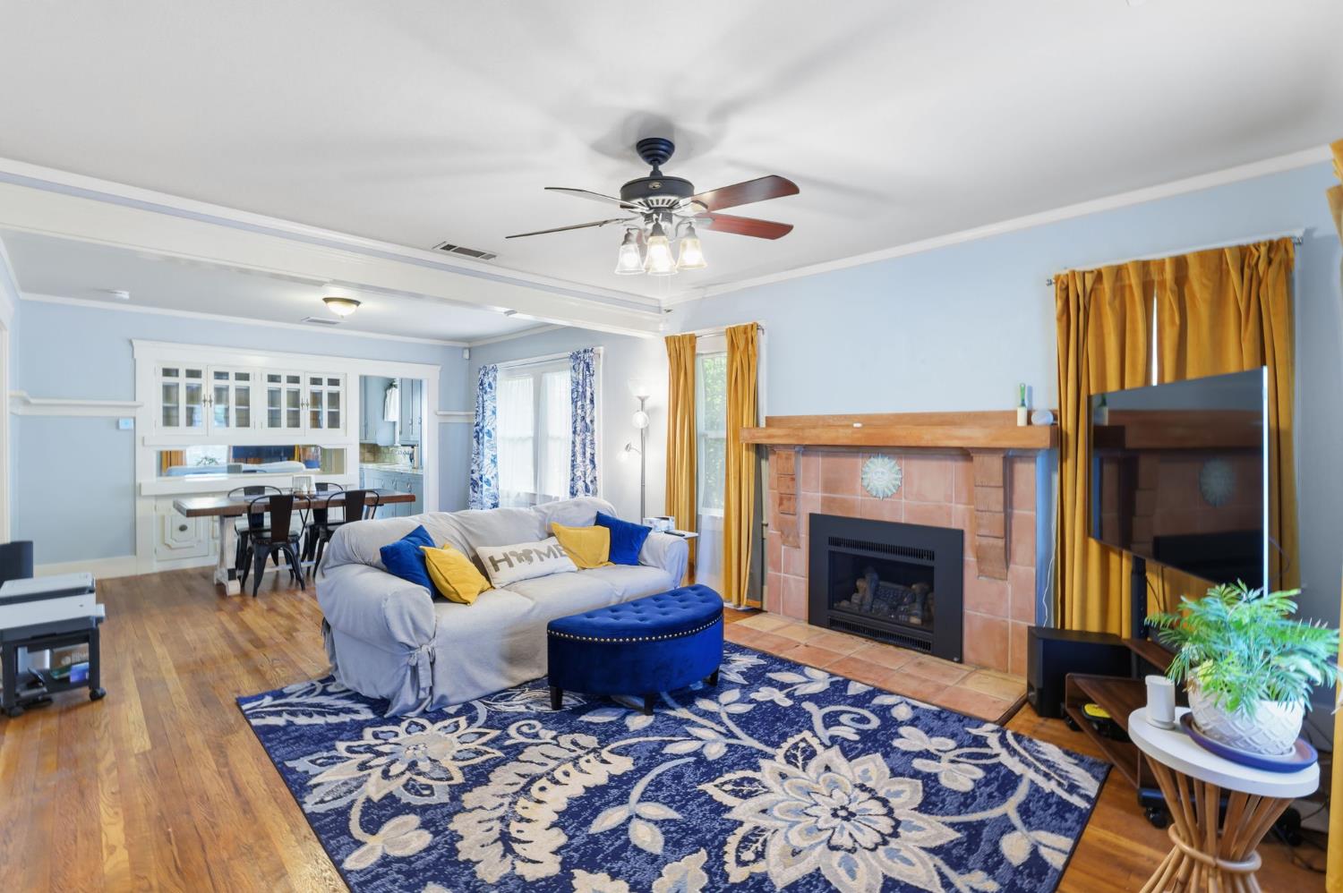 1494 N Wilson Ave, Fresno, CA 93728