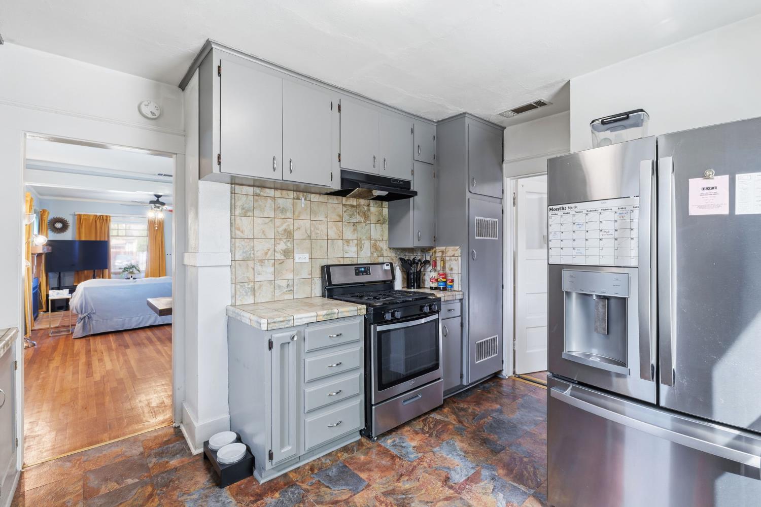 1494 N Wilson Ave, Fresno, CA 93728