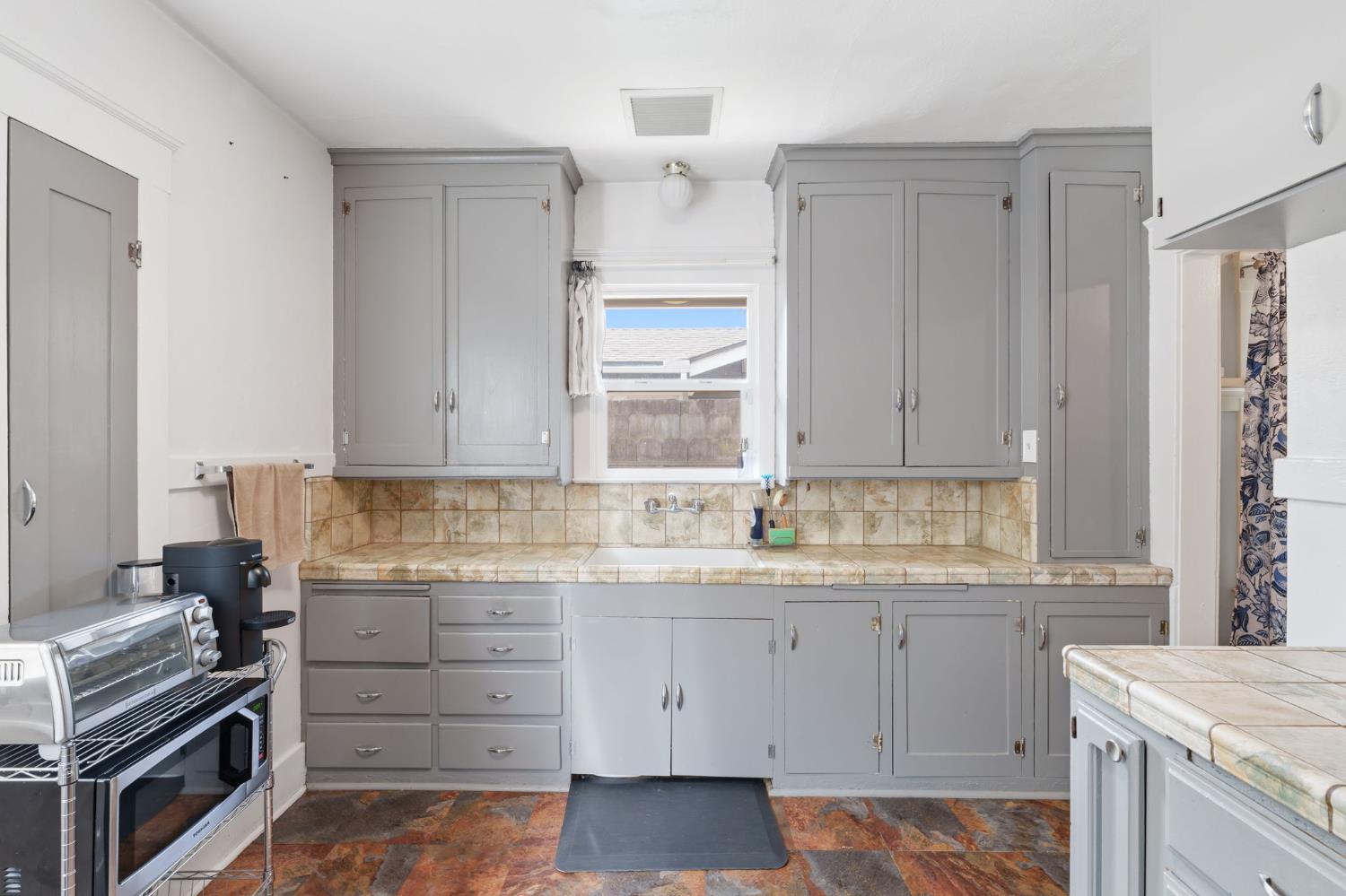 1494 N Wilson Ave, Fresno, CA 93728